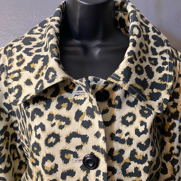 PRIORITIES Leopard Print Jacket - Picture 4 of 16